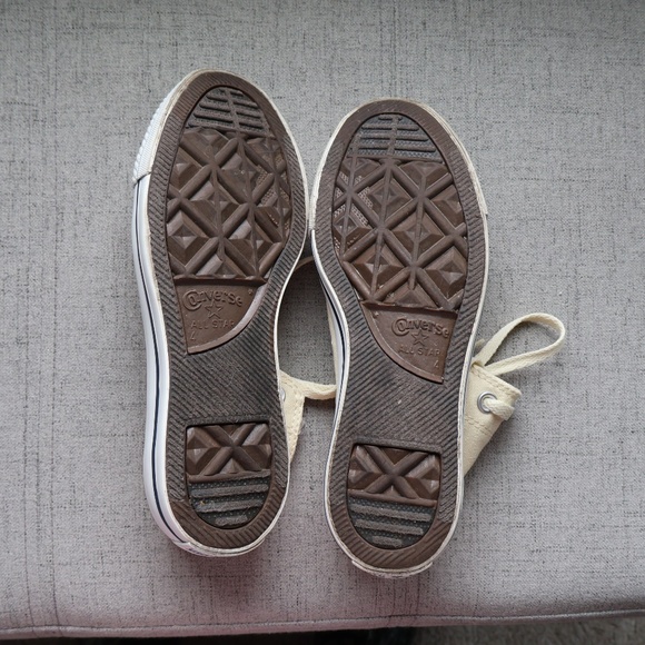 Converse Chuck Taylor All Star High Tops Womens 6 Off-White Classic Causal - Picture 6 of 8